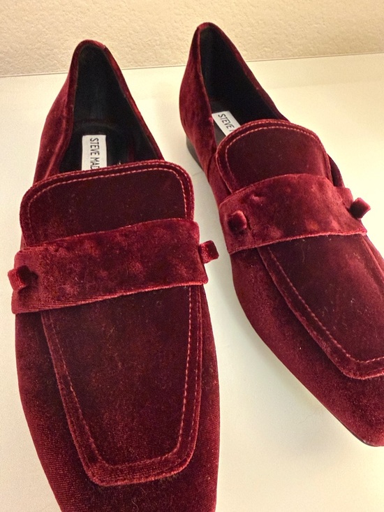 Steve Madden Men's Deep Burgundy Velvet Loafers - Picture 7 of 7